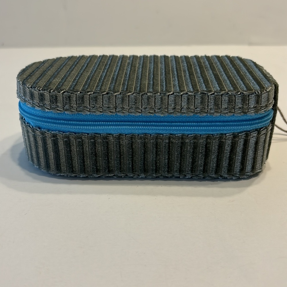 A New Day Gray Elongated Jewelry Box Organizer - Picture 8 of 15